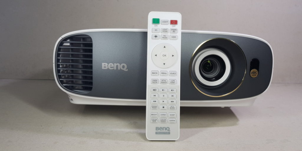 [Review] BenQ W1700 4K HDR Projector - Affordable 4K HDR Delight 17
