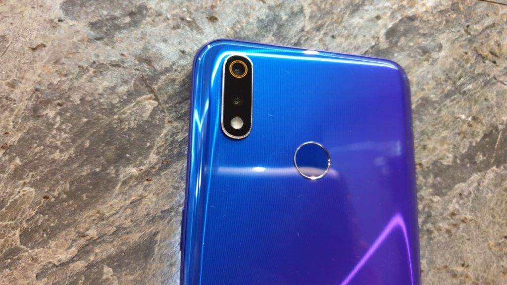 [Review] Realme 3 Pro - The Outstanding Midrange Marvel 3