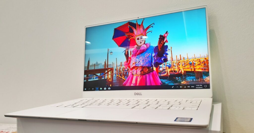 Dell XPS 13 9380 ultrabook unboxing and first look 1