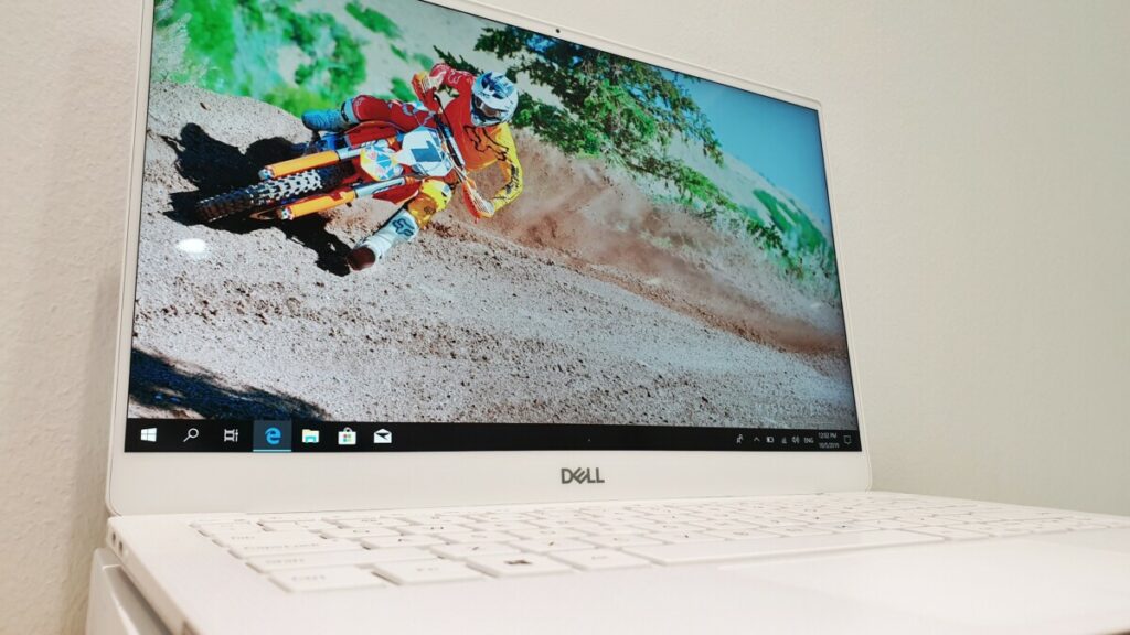 Dell XPS 13 9380 ultrabook unboxing and first look 5
