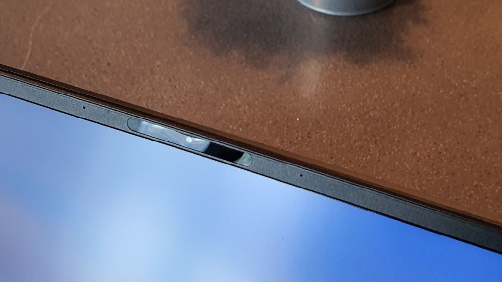 ZenBook 13 UX325 bezels