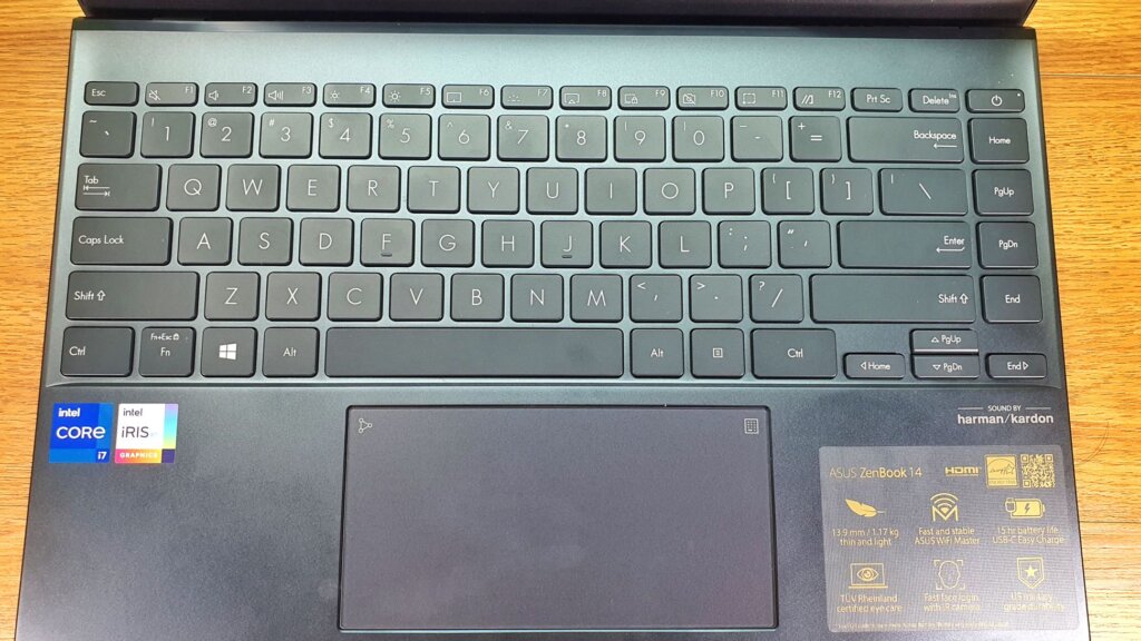 ASUS ZenBook 14 UX425EA review keyboard