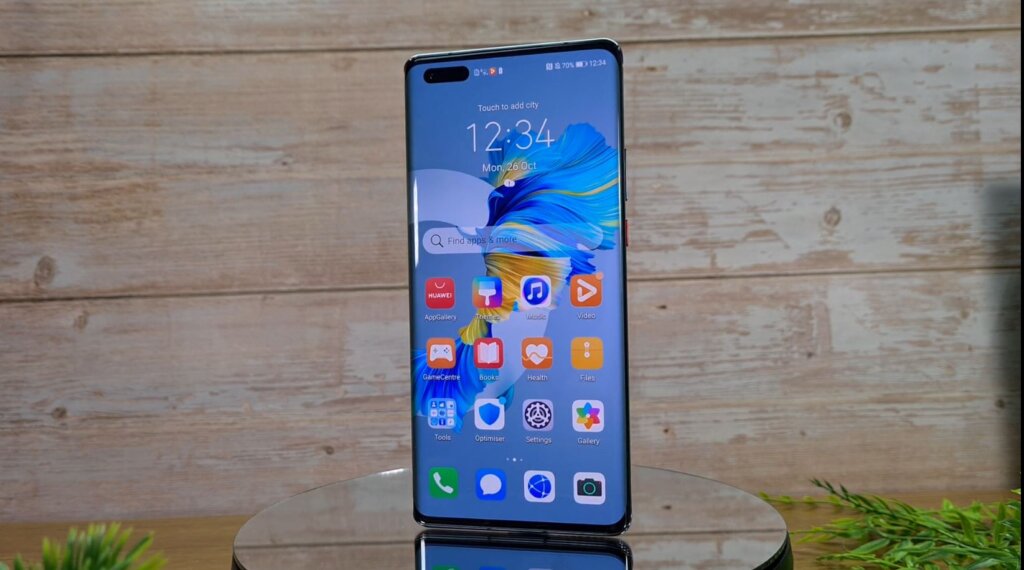 Huawei Mate 40 Pro Review front