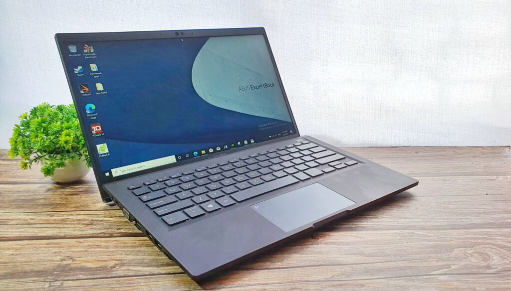 ASUS ExpertBook B1 B1400 side angle