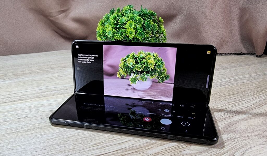 Samsung Galaxy Z Fold3 5G First Look  flex mode camera