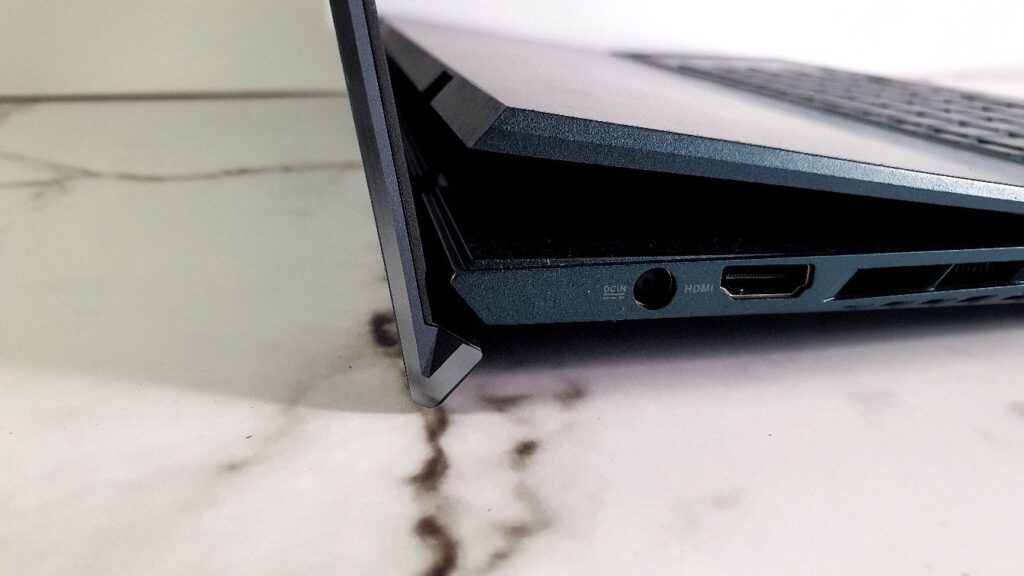ASUS ZenBook Pro Duo 15 OLED UX582 review hinge closeup