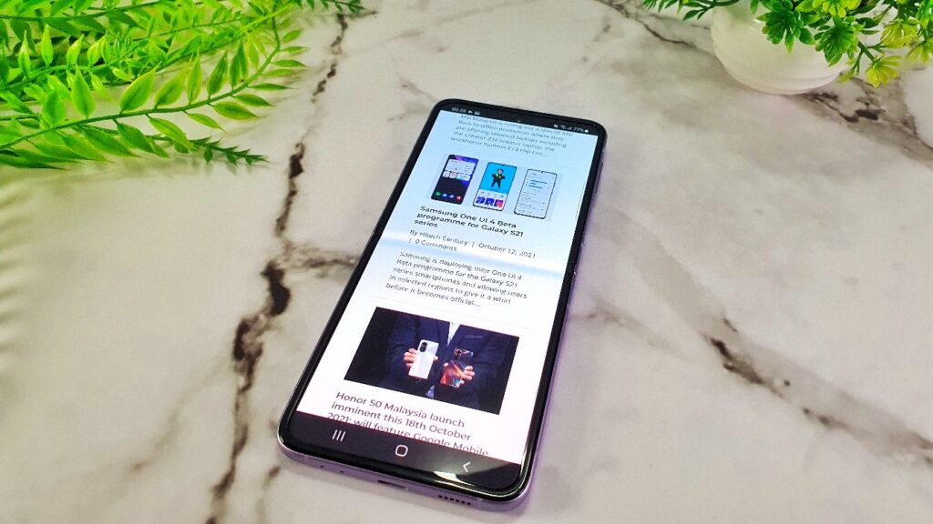 Samsung Galaxy Z Flip3 5G Review full unfolded