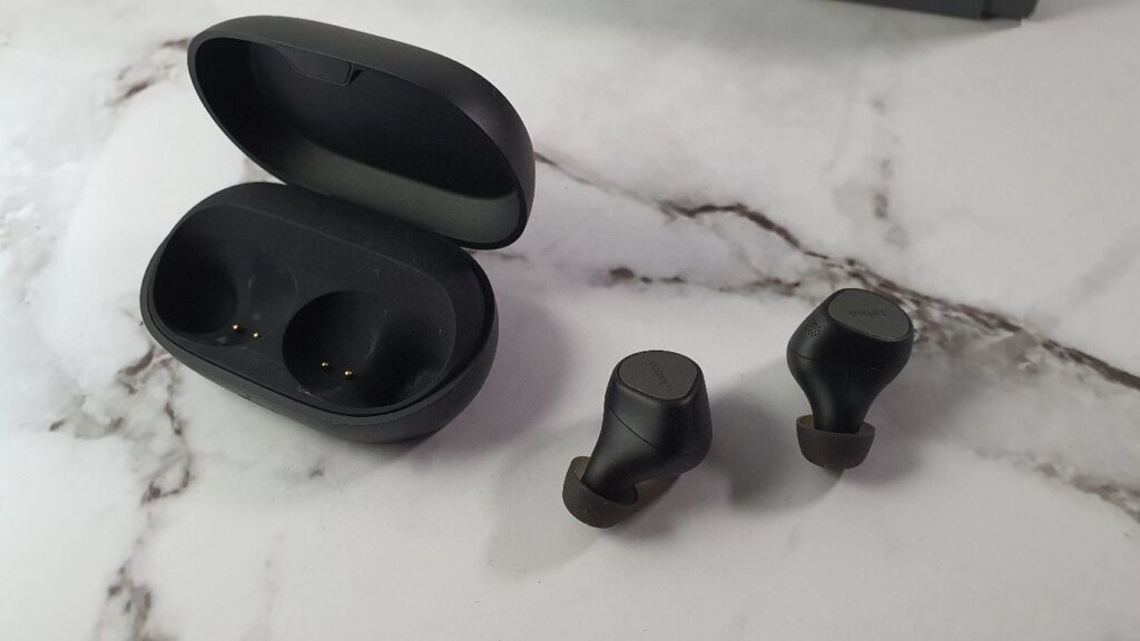 Jabra Elite 7 Pro Review buds and case