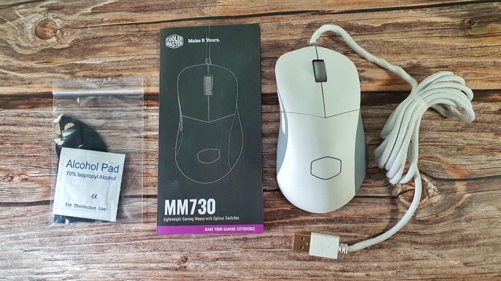 Cooler Master MM730 Review box items