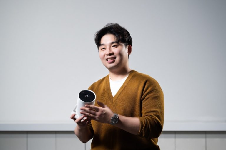 Seungyeon Ian Jeong of the Visual Display (VD) Business at Samsung Electronics