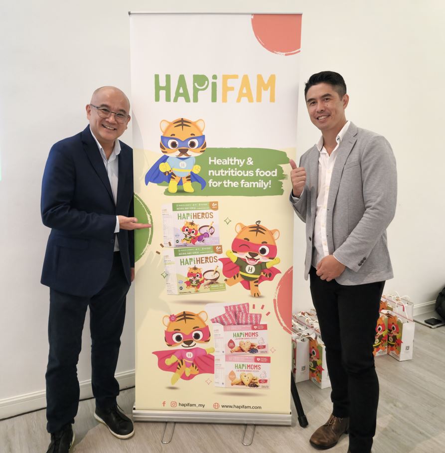 HAPIFAM HAPIMOM HAPIHEROS from left Mr. Gwei TzeCo, Co-Founder of HapiFam and Mr Trenton Young, Co-Founder of HapiFam 2