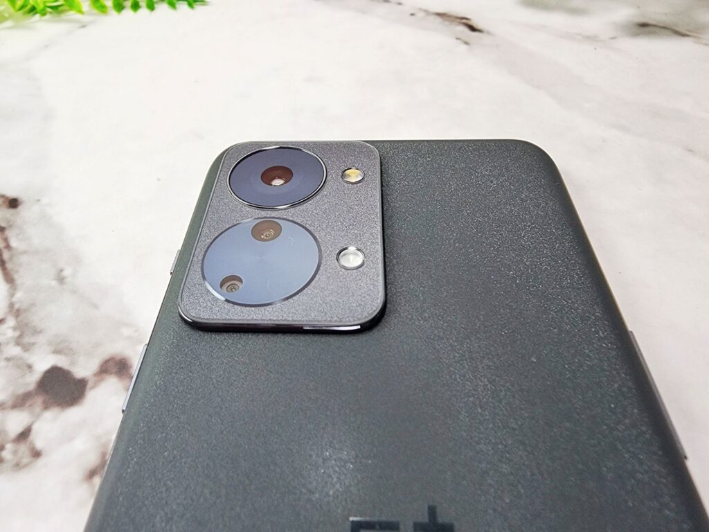 OnePlus Nord 2T 5G Review  cameras