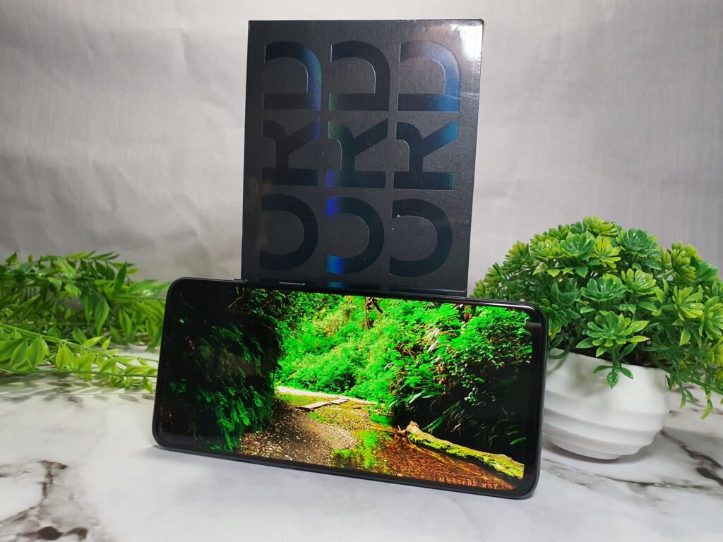 OnePlus Nord 2T 5G Review box